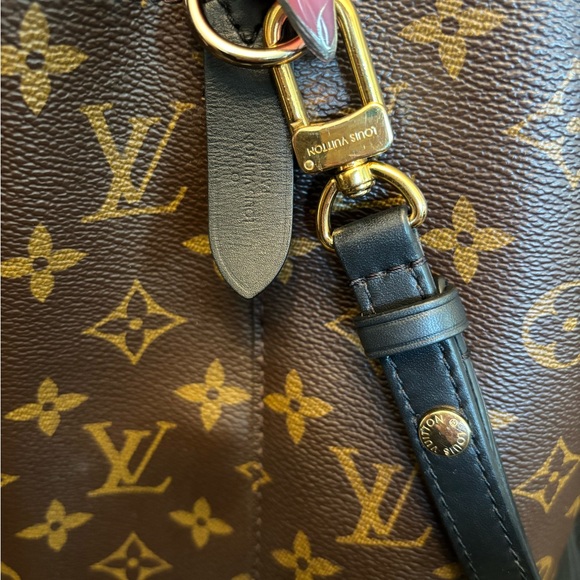 Louis Vuitton Neonoe - Picture 6 of 14